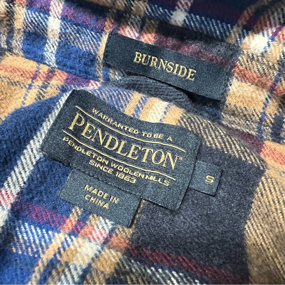 Pendleton Burnside Plaid Flannel Button Down Shir… - image 4